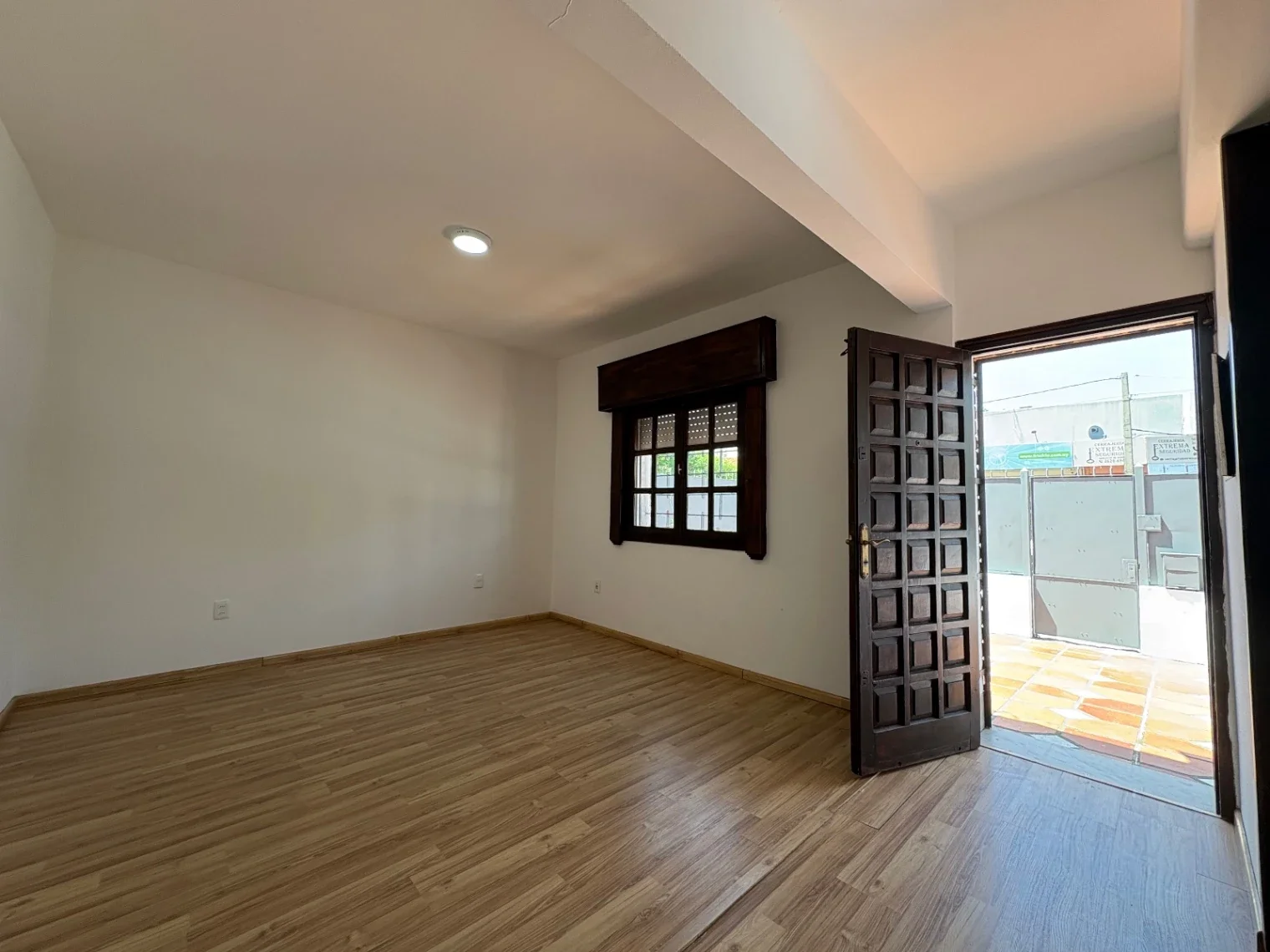 VENTA DE CASA PADRON ÚNICO 3 DORMITORIOS GARAGE PATIO EN BUCEO - Imagen 5