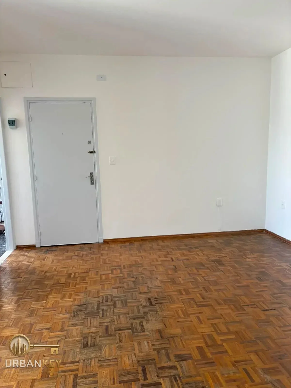 Penthouse en alquiler de 2 dormitorios 2 baños con gran terraza y cochera Centro - Imagen 3