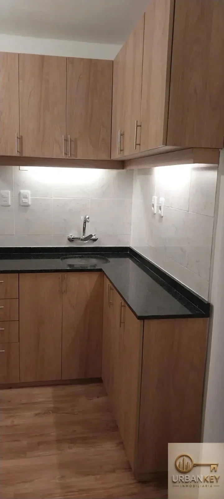 Apartamento en alquiler en La Teja - Imagen 3