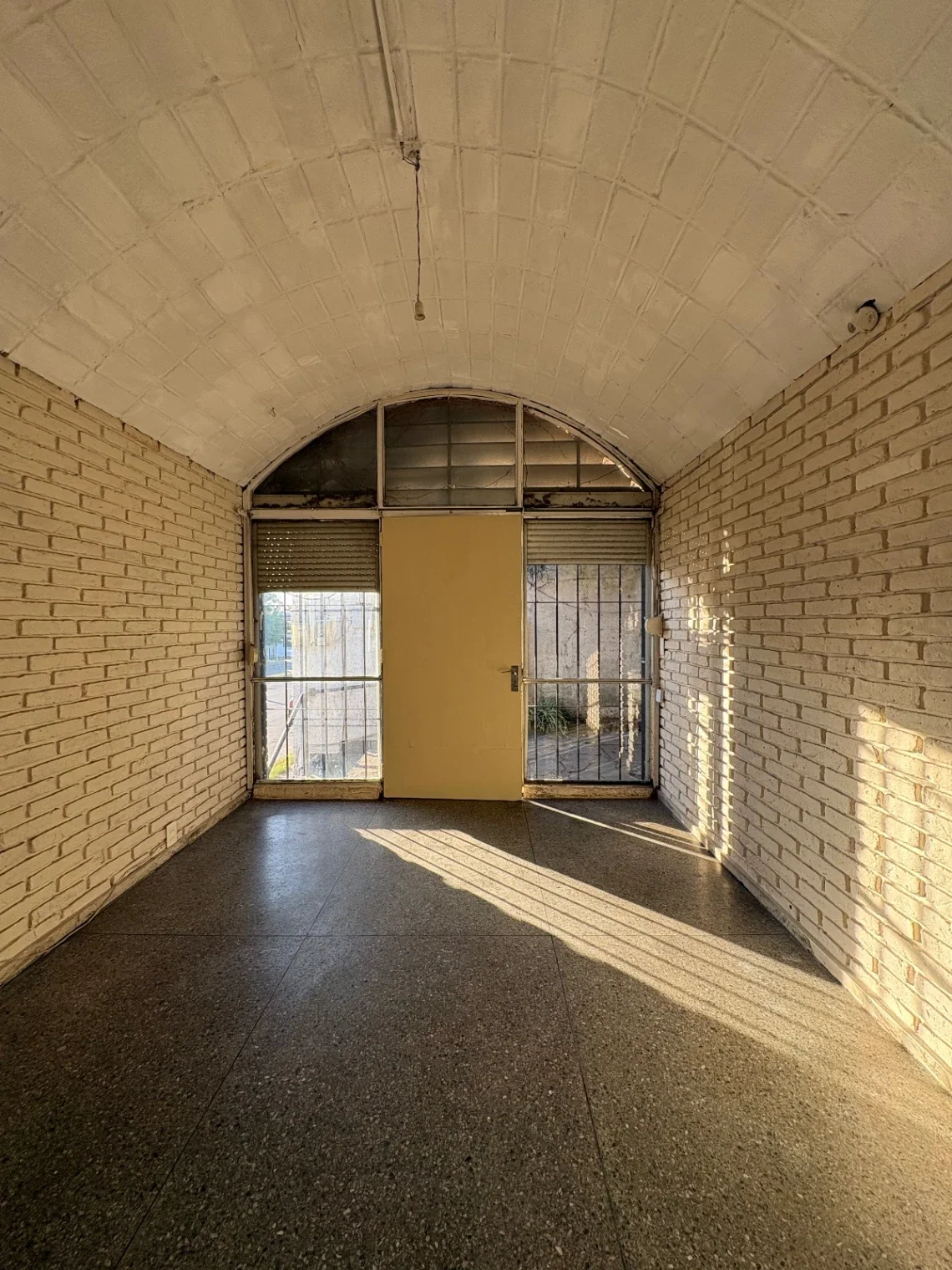 VENTA APARTAMENTO 1 DORMITORIO Y GRAN PATIO DE 200M2 APROX EN SAYAGO - Imagen 4