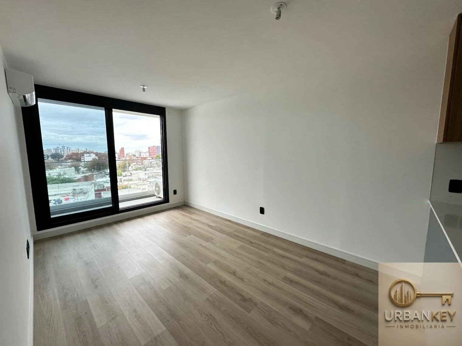 VENTA APARTAMENTO 1 DORMITORIO  Y TERRAZA EN LA BLANQUEADA ESTRENA YA - Imagen 2