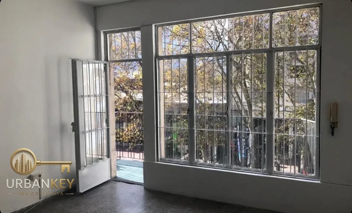 Alquiler apartamento 1 dormitorio y balcon al frente en Cordón - Imagen 2