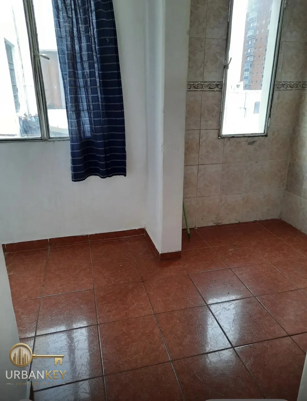 ALQUILER APARTAMENTO DE 2 DORMITORIOS – BAJOS GASTOS COMUNES EN CENTRO - Imagen 3