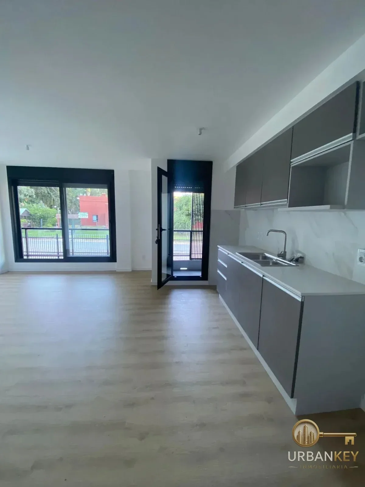 HERMOSO APARTAMENTO EN ALQUILER DE 1 DORMITORIO COMPLEJO CERRADO EN BEPARKLIFE - Imagen 1