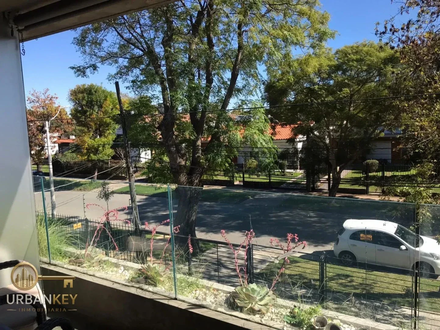 Apartamento en alquiler 2 dormitorios 2 baños y cochera sobre Almiron en Malvin - Imagen 5