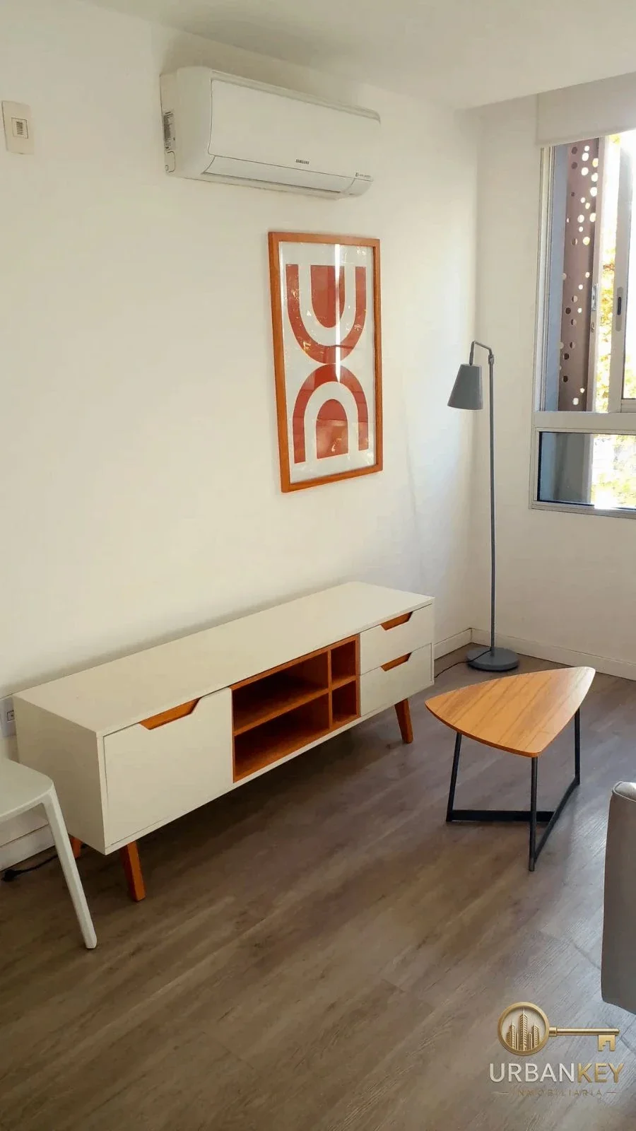 ALQUILER APARTAMENTO 1 DORMITORIO EQUIPADO AMOBLADO EN CENTRO DE MONTEVIDEO - Imagen 2