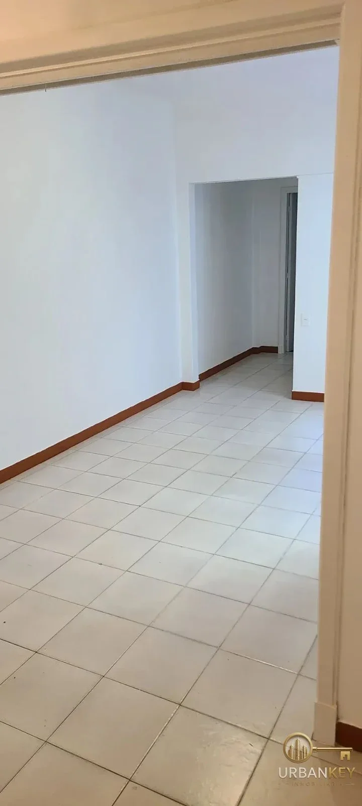 Alquiler apartamento de 1 dormitorio con bajos gastos comunes en Centro / Cordón - Imagen 2