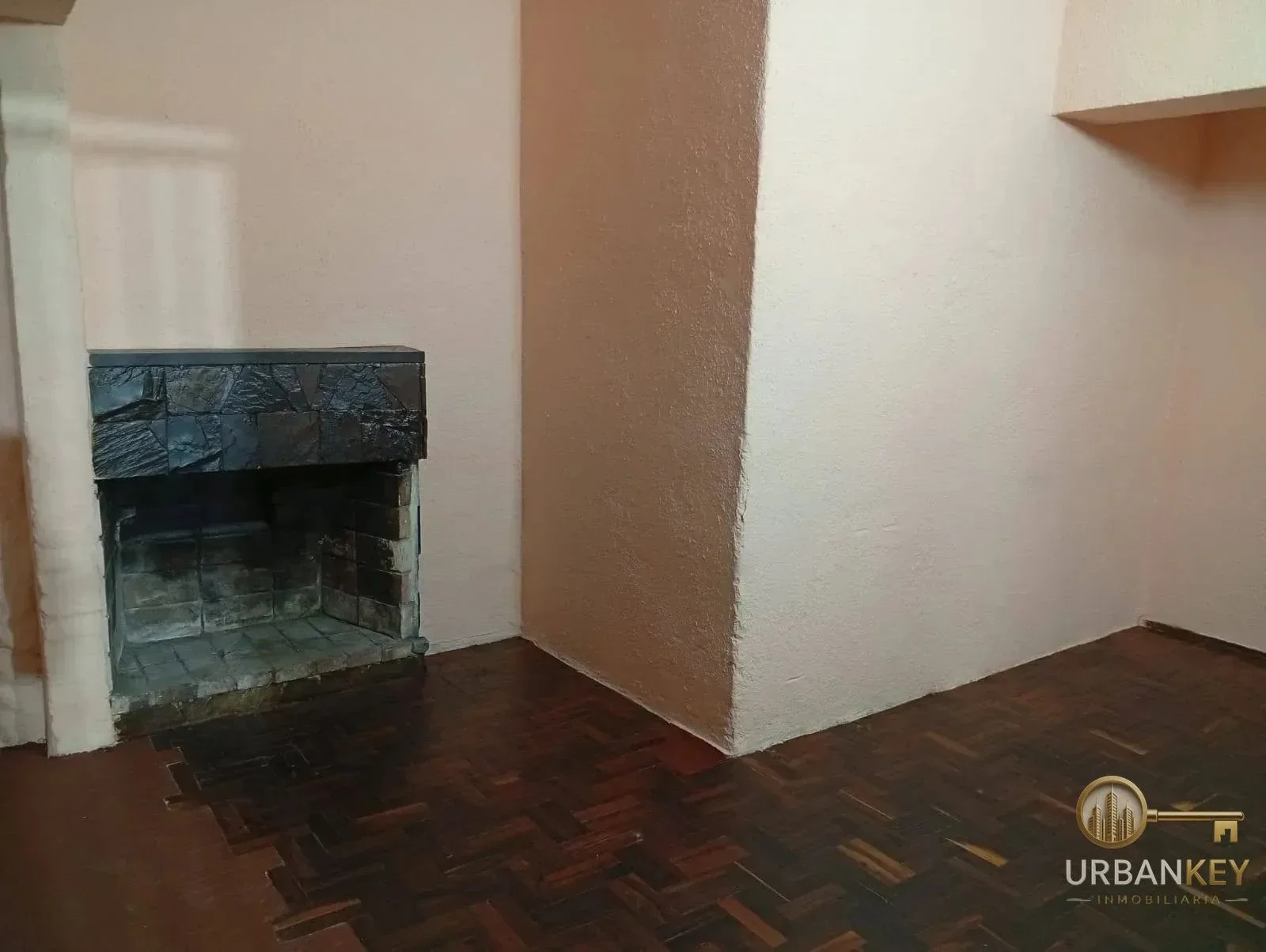 Alquiler apartamento 2 dormitorios con patio y parrillero en la Curva de Maroñas - Imagen 2