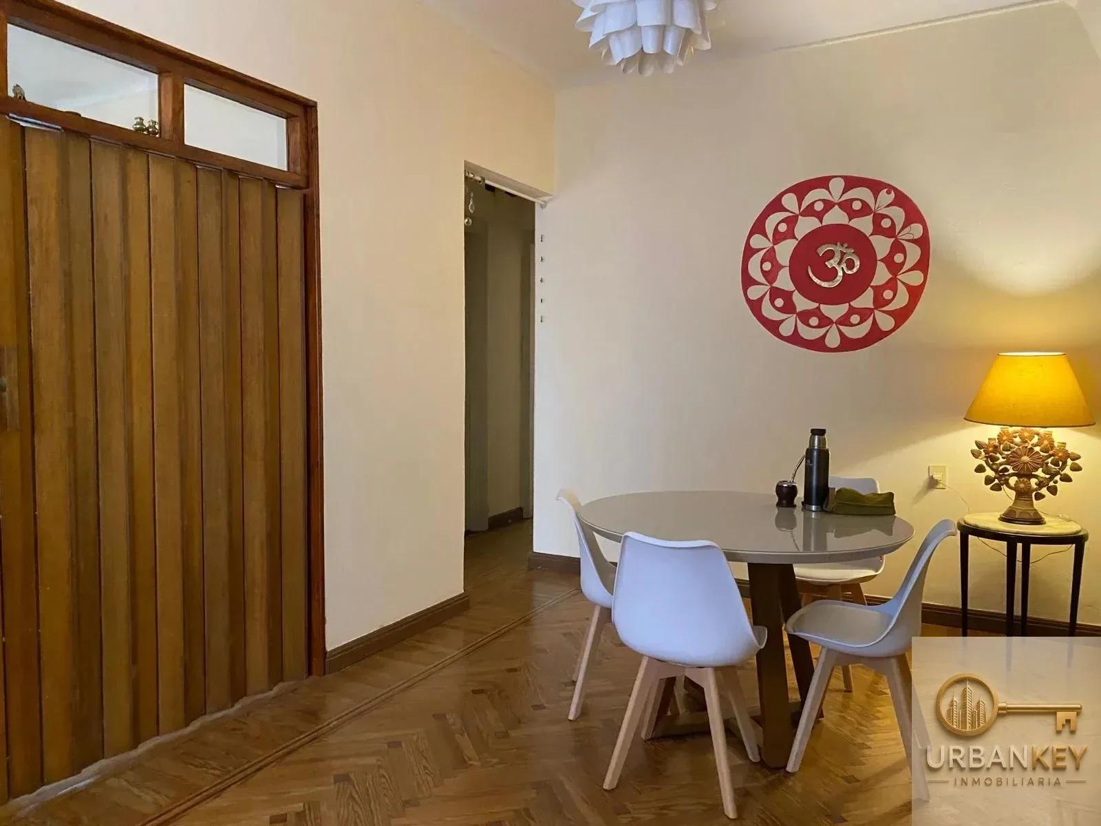 Casa en alquiler 2 dormitorios 2 baños y patio de uso exclusivo en Pocitos - Imagen 3