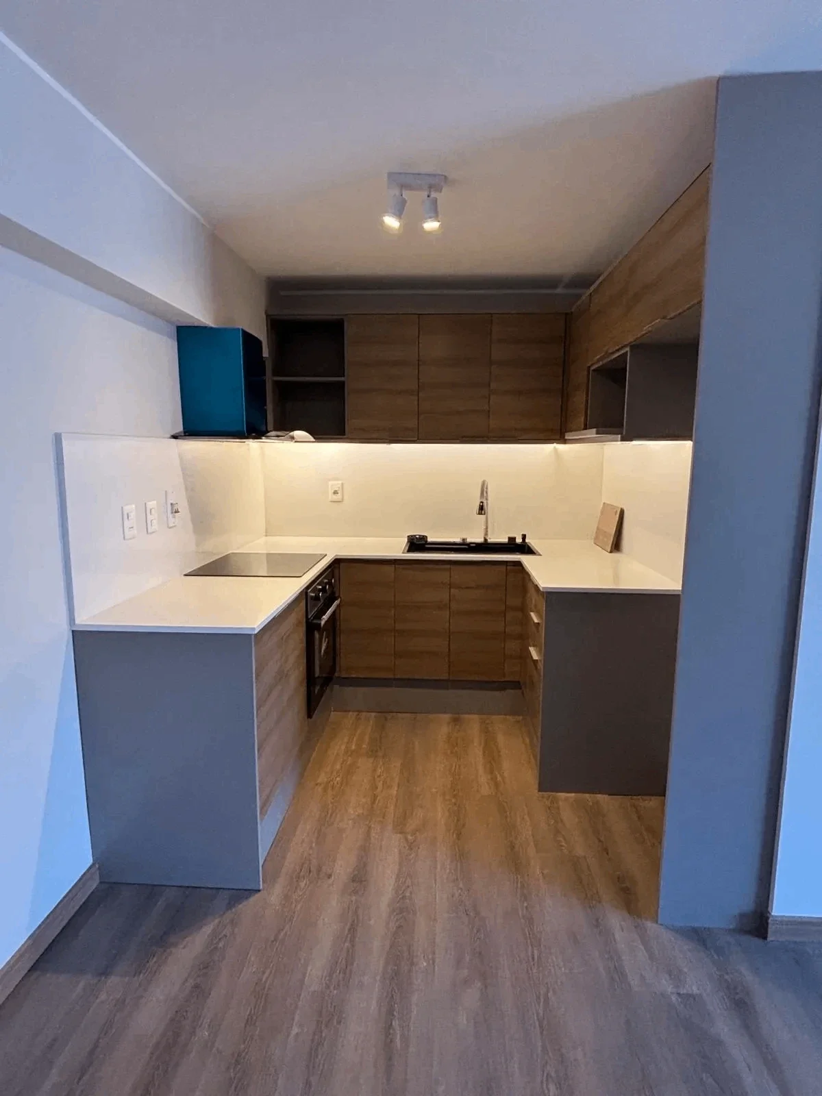 ALQUILER APARTAMENTO A ESTRENAR 1 DORMITORIO PISCINA GIMNASIO GARAGE EN POCITOS - Imagen 1