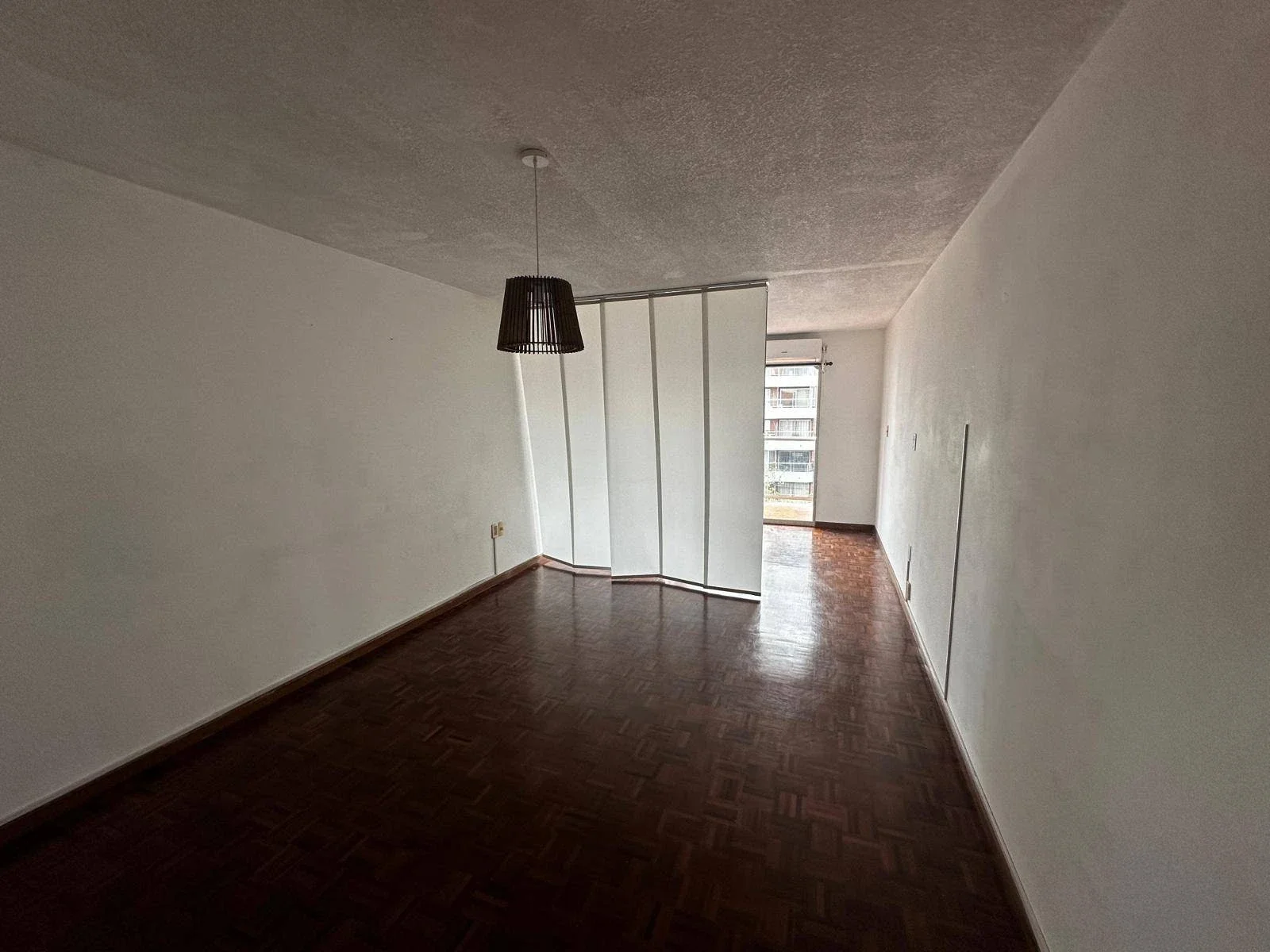 ALQUILER MONOAMBIENTE BALCON AL FRENTE POCITOS - Imagen 4