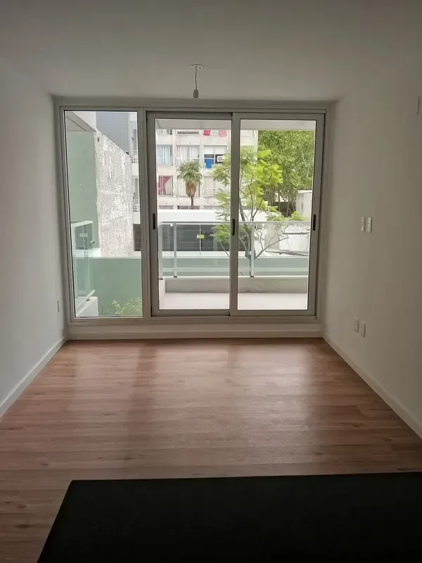 Apartamento en alquiler c/ cochera en Centro - Imagen 1