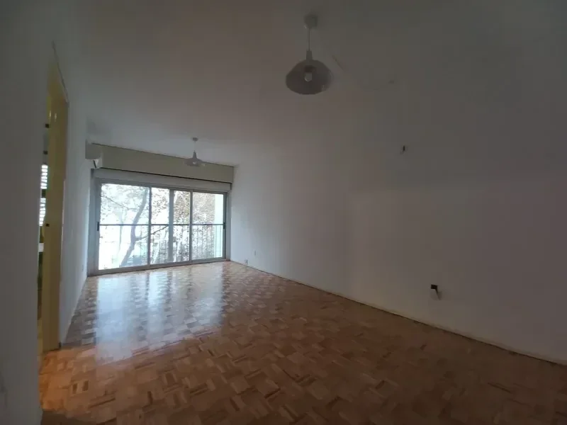 Apartamento en alquiler en Centro - Imagen 2