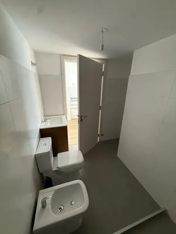 Apartamento en alquiler c/ cochera en Barrio Sur - Imagen 4
