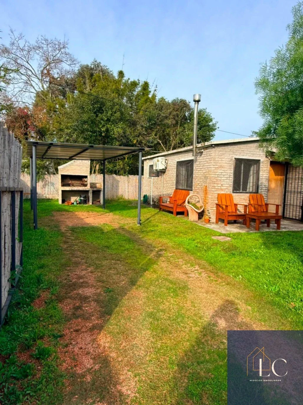 Casa en alquiler c/ cochera en Pinamar - Imagen 1