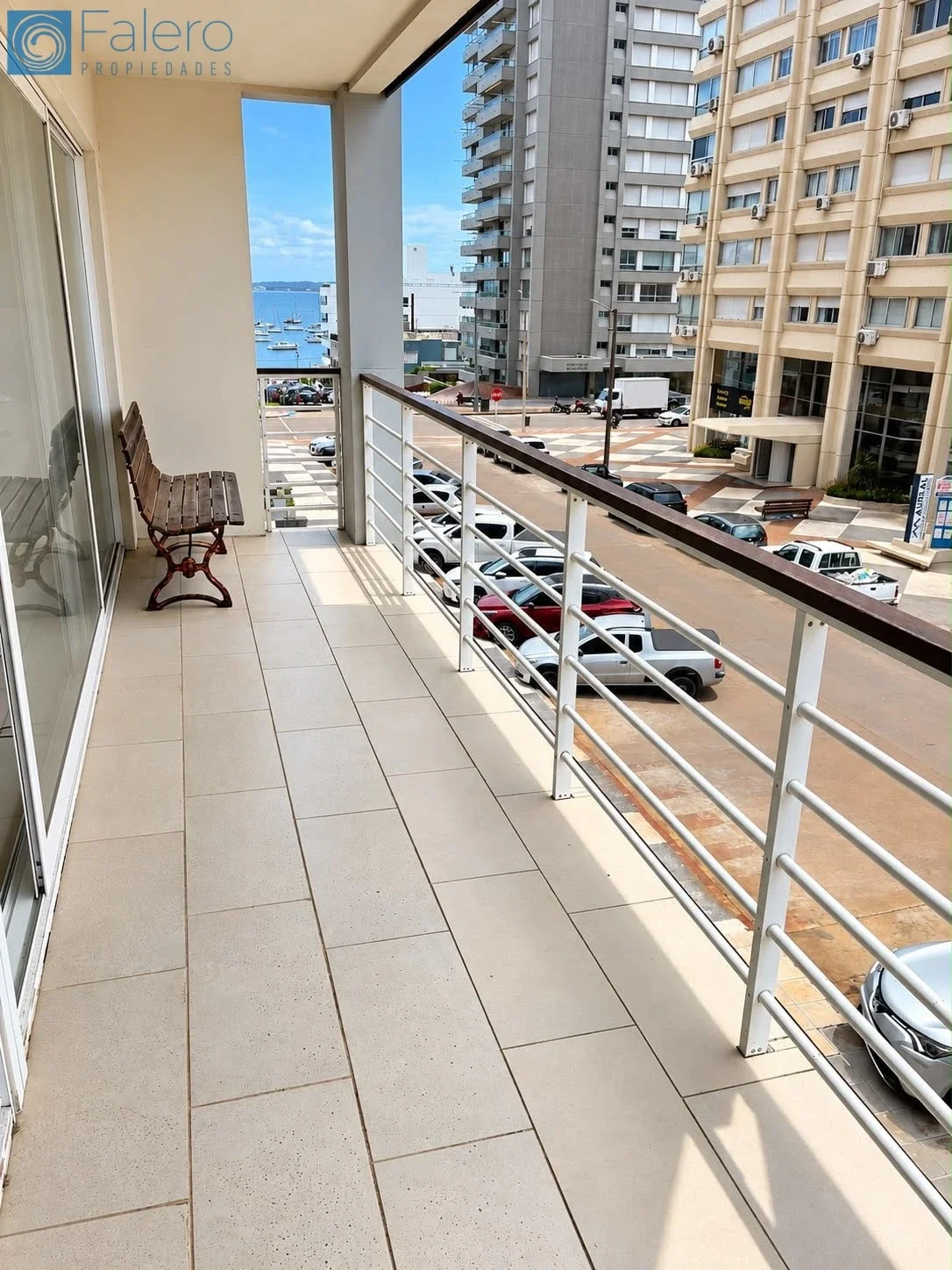 Apartamento en alquiler c/ cochera en Península - Imagen 4