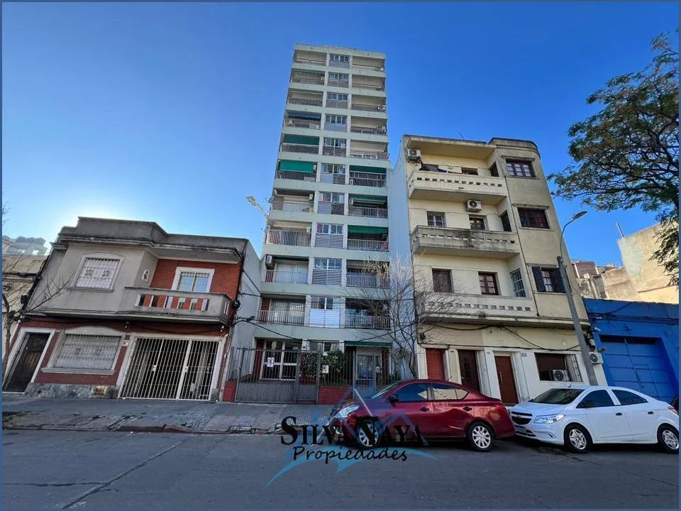 Apartamento en venta c/ cochera en Tres Cruces - Imagen 2