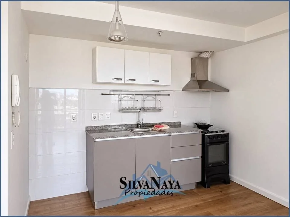 Apartamento en alquiler en Tres Cruces - Imagen 4