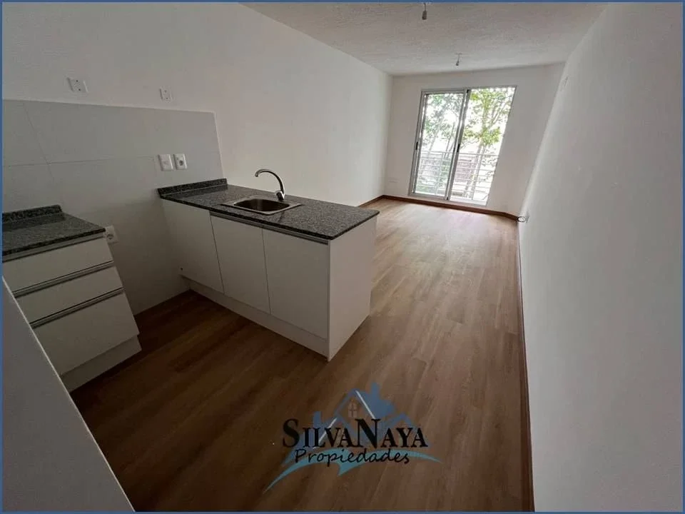 Apartamento en alquiler en Tres Cruces - Imagen 4