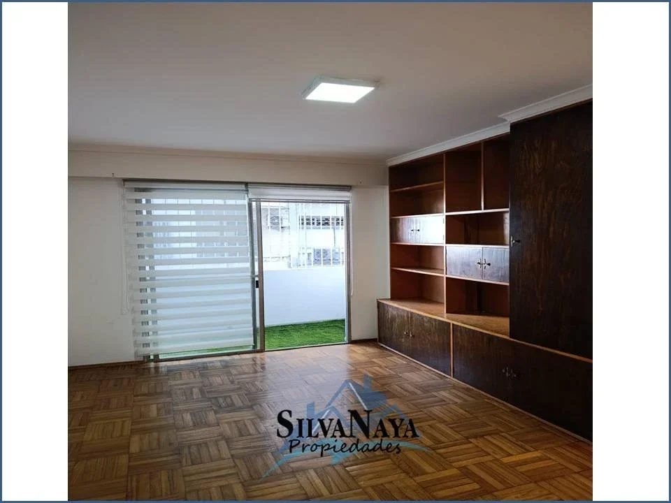 Apartamento en alquiler en Centro - Imagen 2