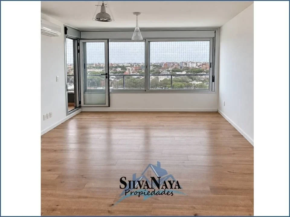Apartamento en alquiler en Tres Cruces - Imagen 2