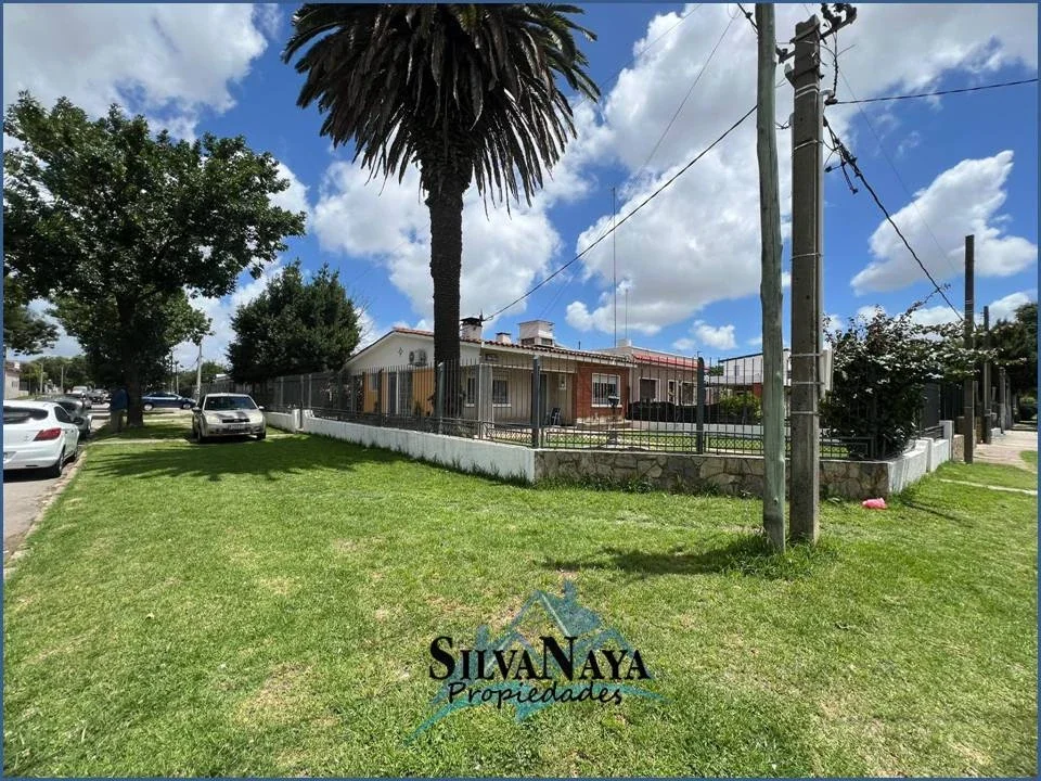 Casa en venta de 3 dormitorios c/ cochera en Piedras Blancas Montevideo - Imagen 3