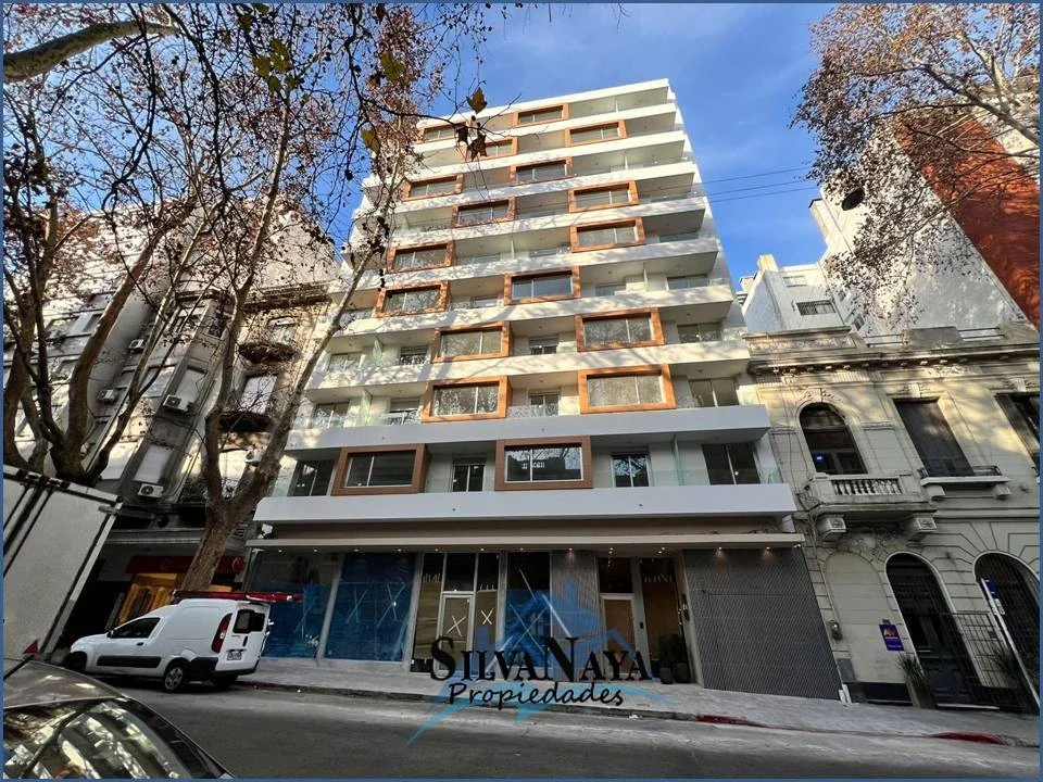 Apartamento en alquiler en Centro - Imagen 2