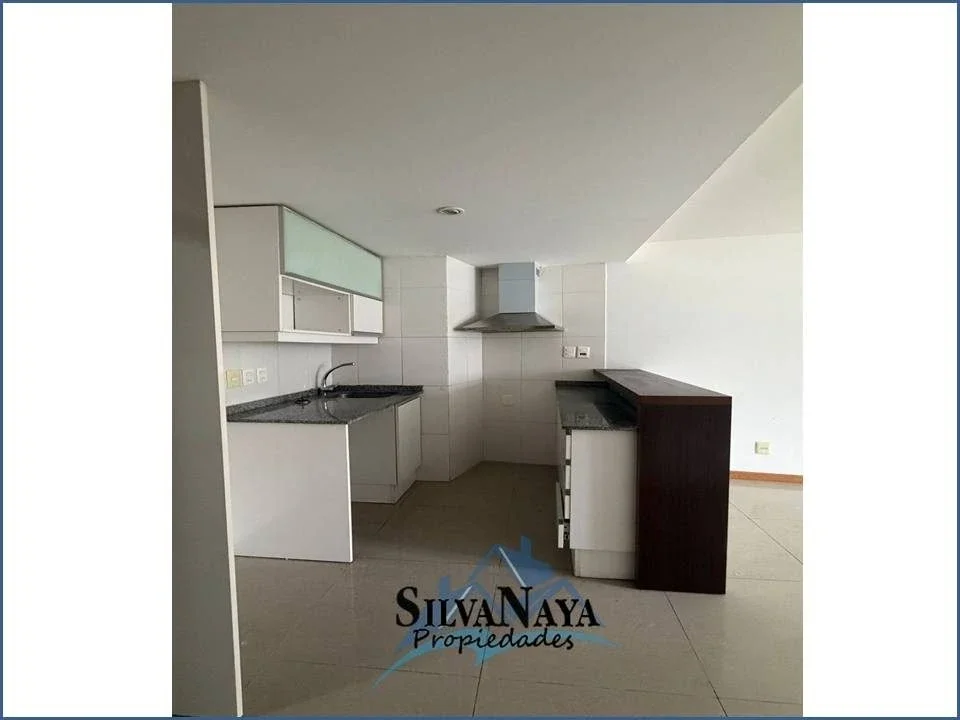 Apartamento en alquiler en Parque Rodo - Imagen 1
