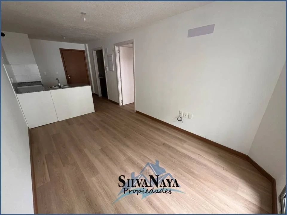 Apartamento en alquiler en Tres Cruces - Imagen 3