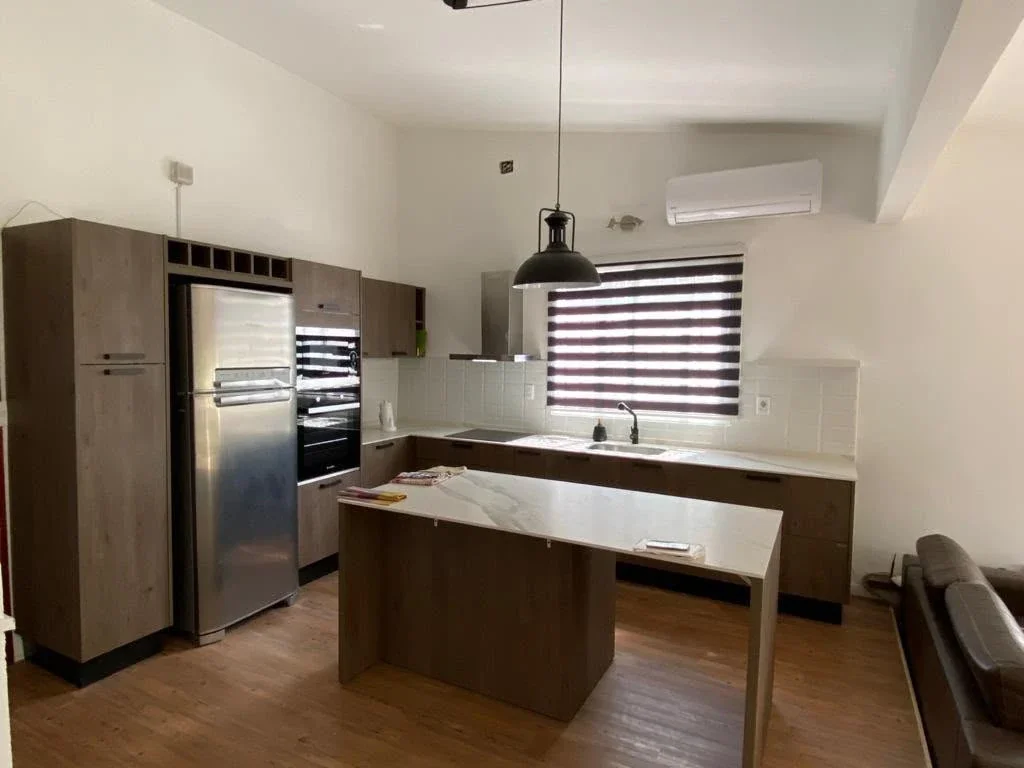 Casa en venta c/ cochera en Brazo Oriental - Imagen 2