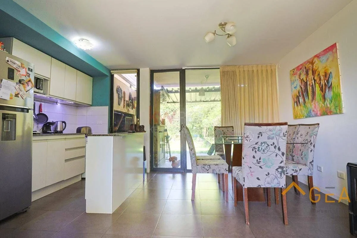 Casa en venta de 2 dormitorios c/ cochera en Solymar - Imagen 4