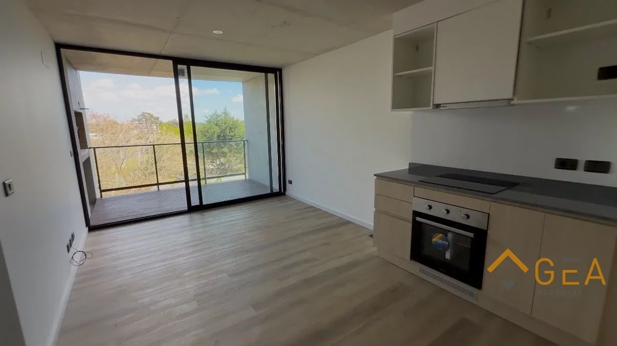 Apartamento en alquiler c/ cochera en San José de Carrasco - Imagen 1