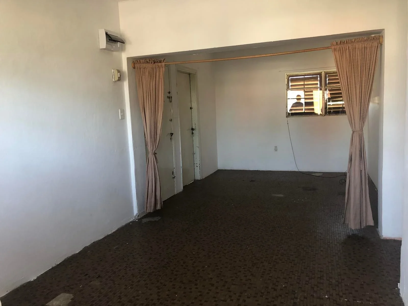 Apartamento "con renta" de 3 dormitorios y terraza, próximo a Br Batlle y Ordoñez e Instrucciones - Imagen 2