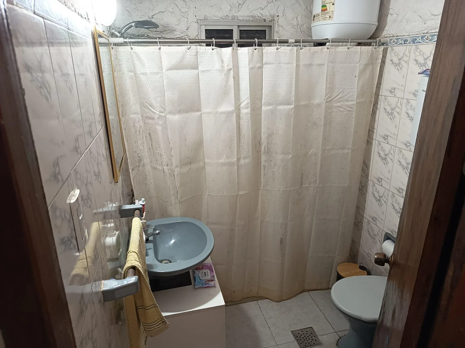 Casa "con renta" 2 dormitorios con garaje ubicada a 300 mts de Shopping Aventura - Imagen 5