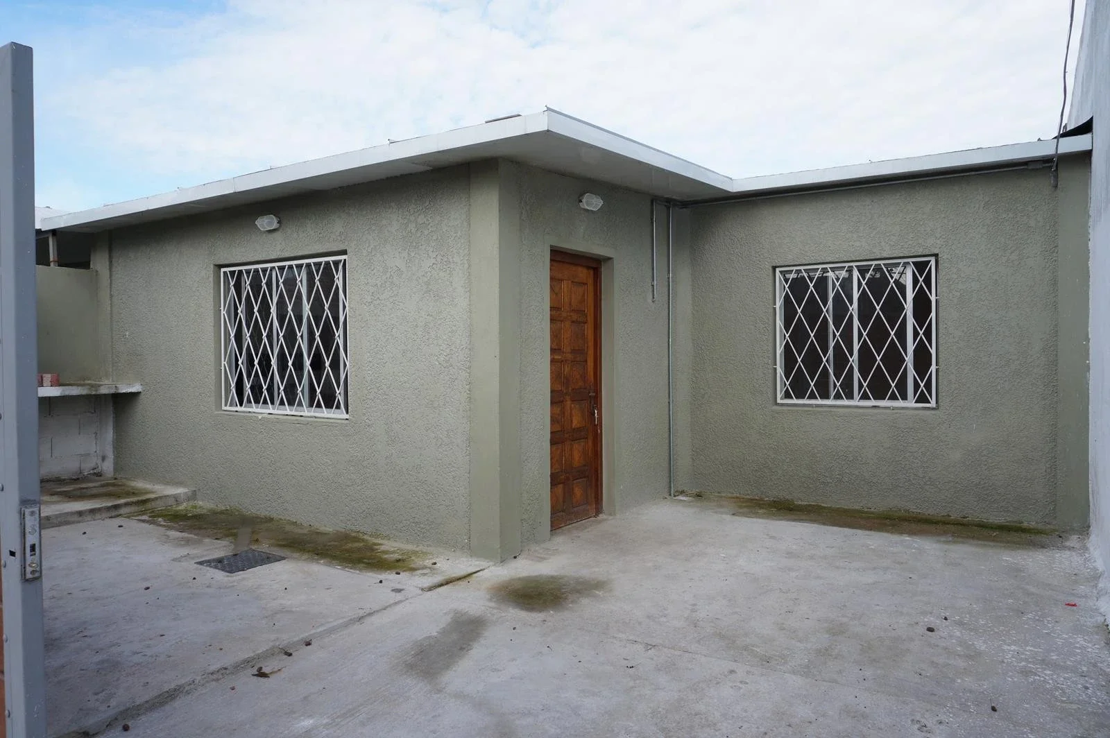 Casa en alquiler c/ cochera en Peñarol - Imagen 3