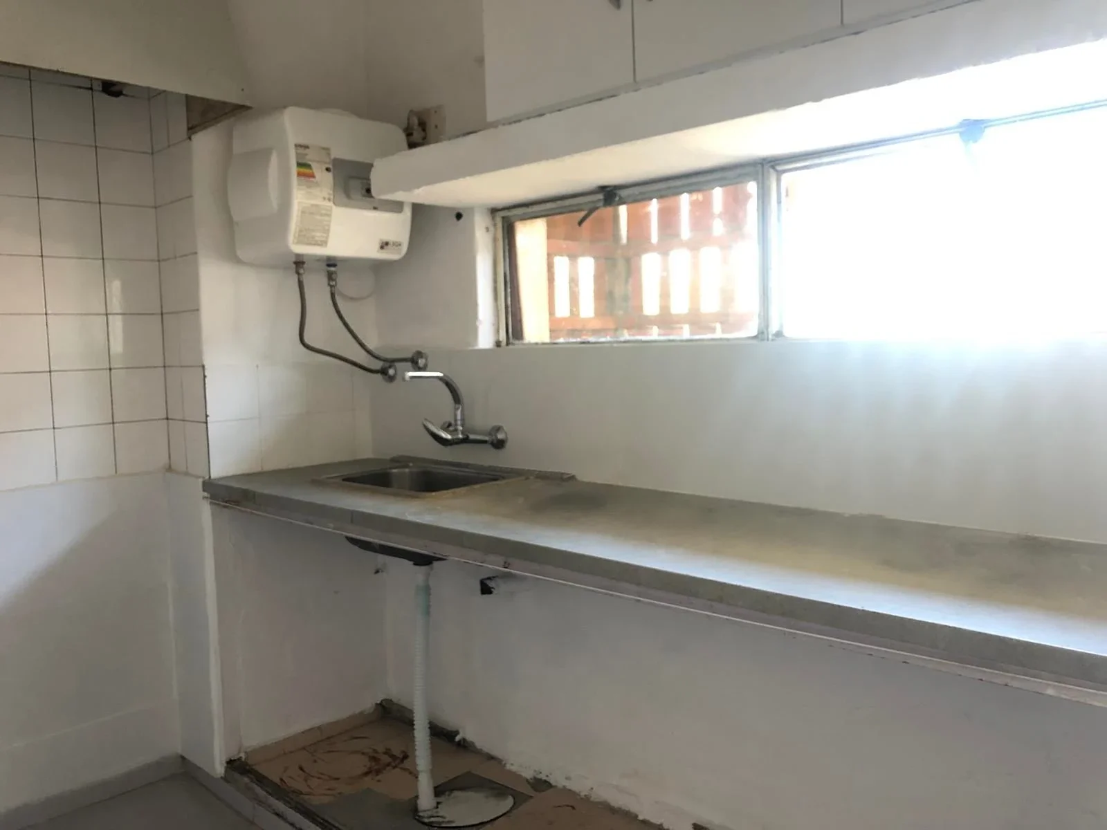 Apartamento "con renta" de 3 dormitorios y terraza, próximo a Br Batlle y Ordoñez e Instrucciones - Imagen 4