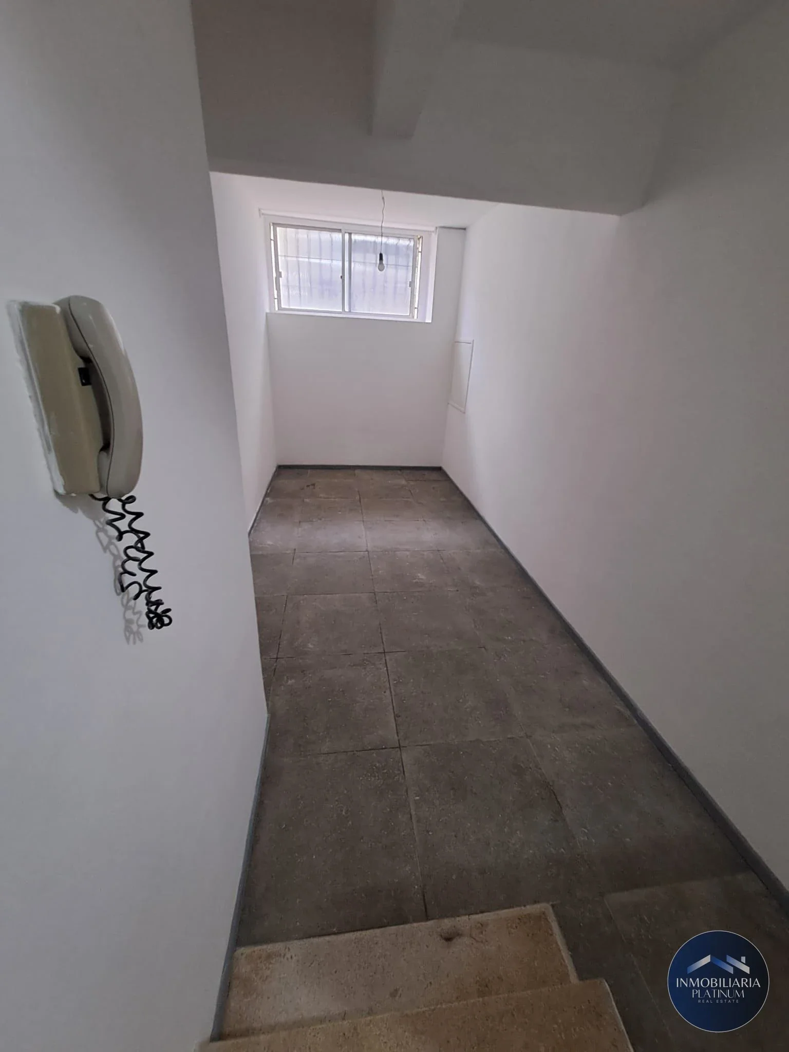 Loft en Alquiler en Cordón Sur; Estilo Único y Original. - Imagen 4