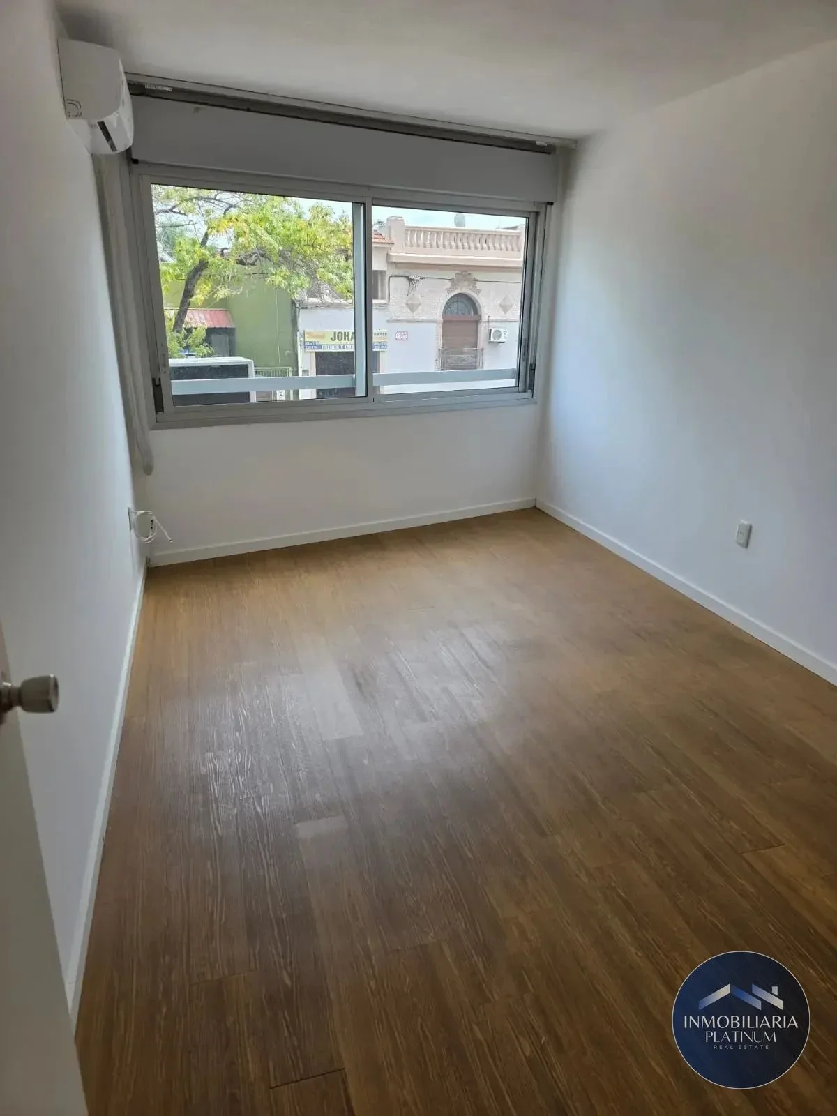 Apartamento 3 Dormitorios Alquiler Reducto - Imagen 1