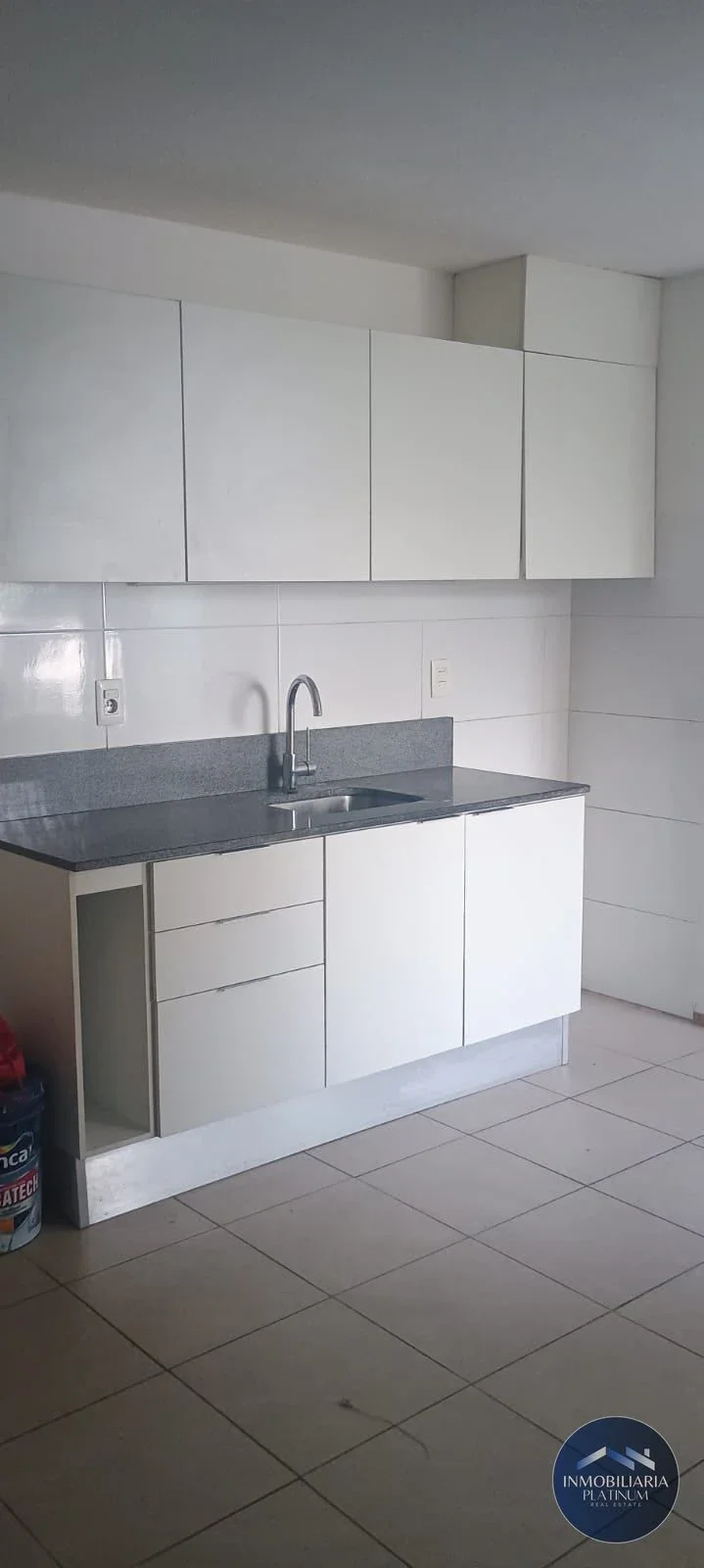 Apartamento 1 dormitorio en alquiler c/ cochera en Tres Cruces - Imagen 1