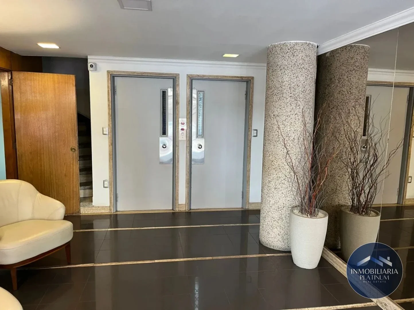 Apartamento en alquiler c/ cochera en Pocitos - Imagen 1