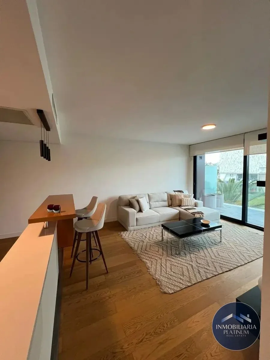 Apartamento en venta c/ cochera en Puerto Buceo - Imagen 5