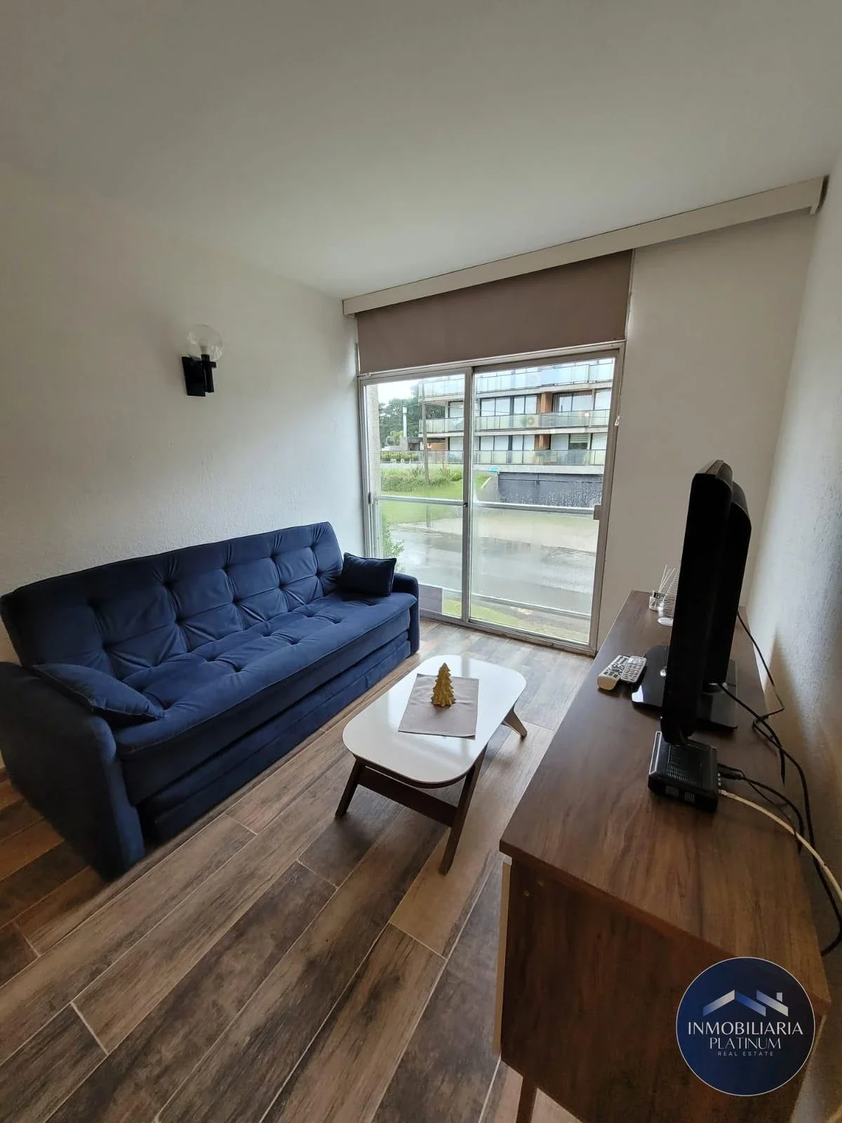 Apartamento en venta en Playa Mansa - Imagen 3