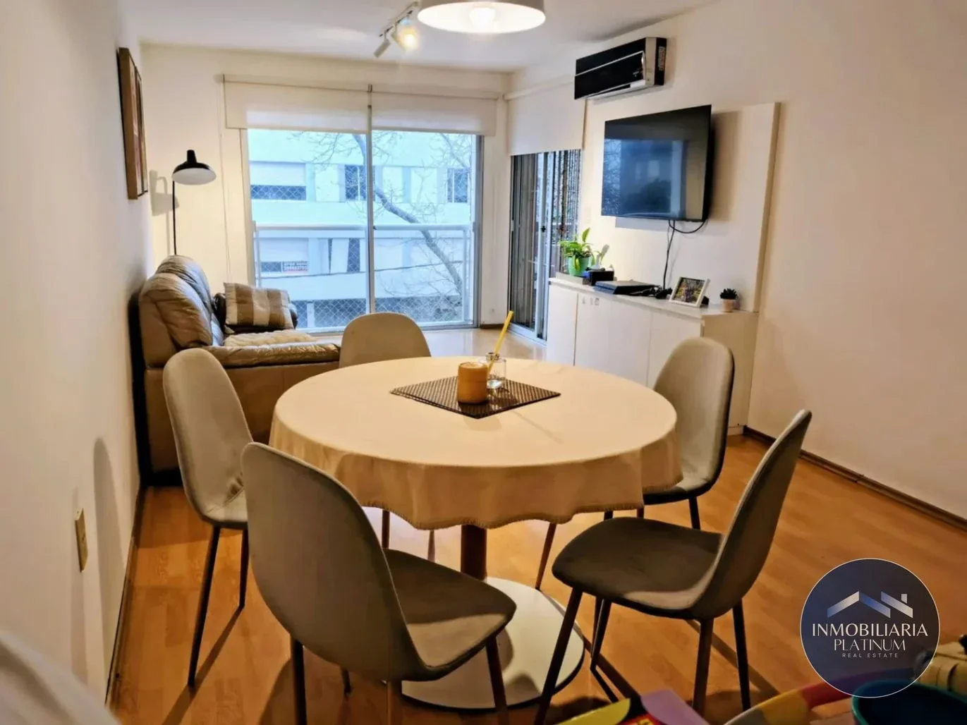 Apartamento en venta c/ cochera en Punta Carretas - Imagen 2