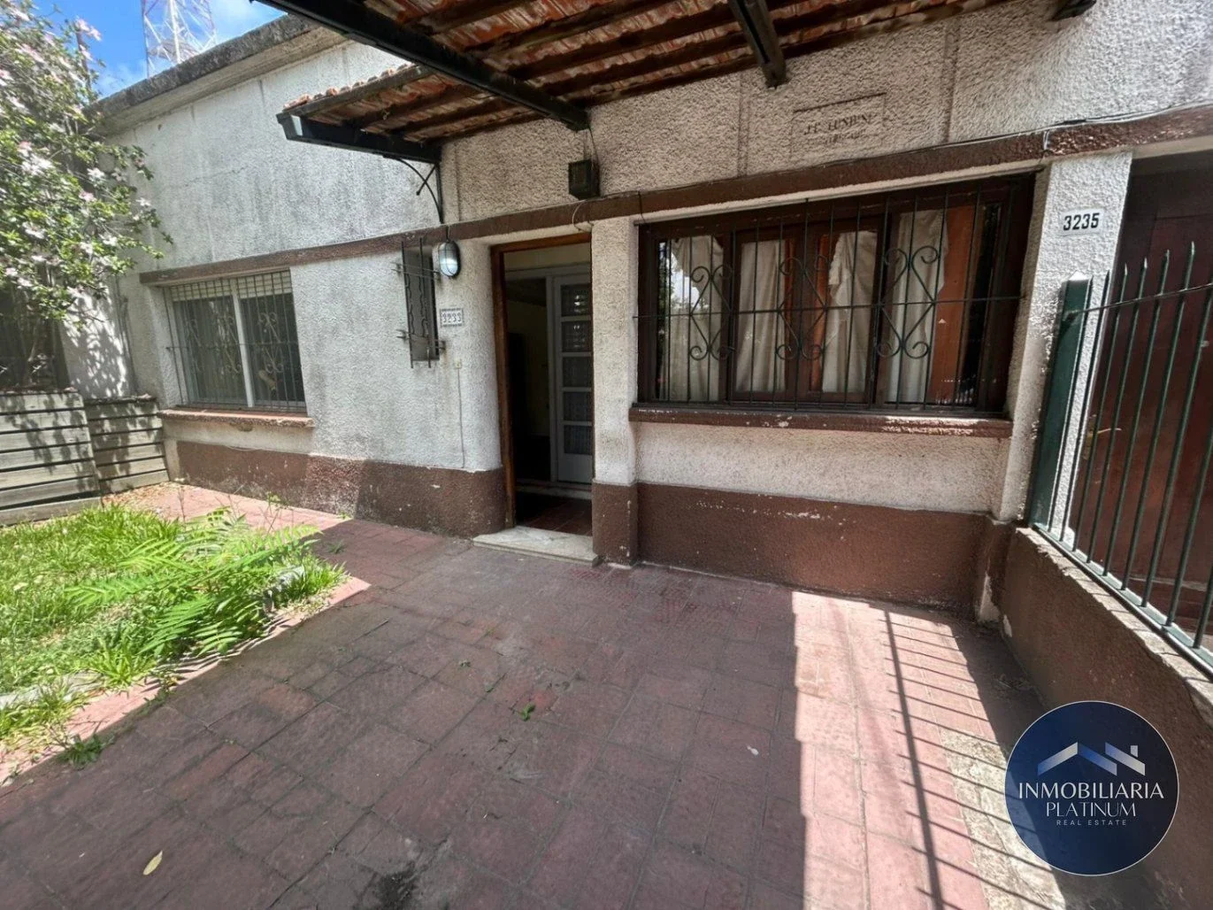 Casa en venta c/ cochera en La Blanqueada - Imagen 1