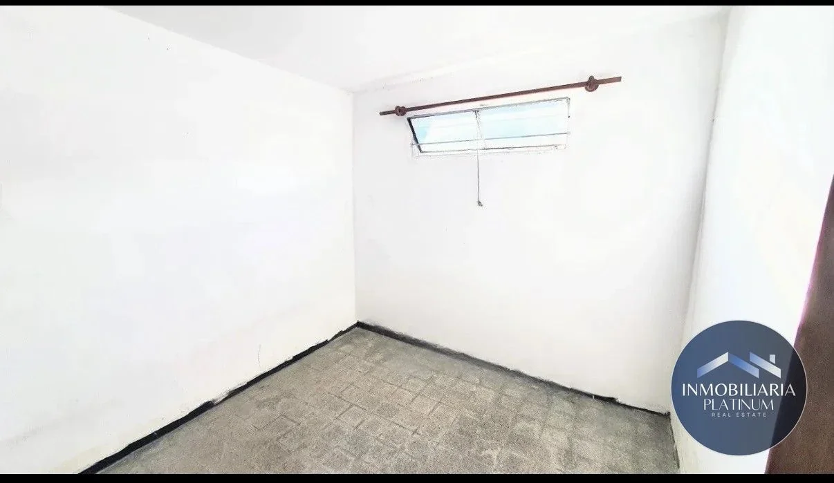 Casa en alquiler con cochera en Paso de la Arena 2 dormitorios - Imagen 2