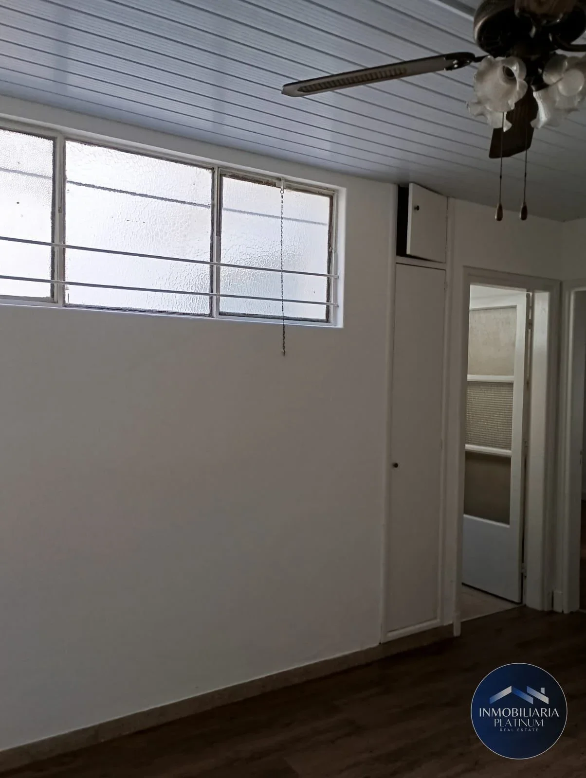 Apartamento en alquiler en La Comercial - Imagen 3