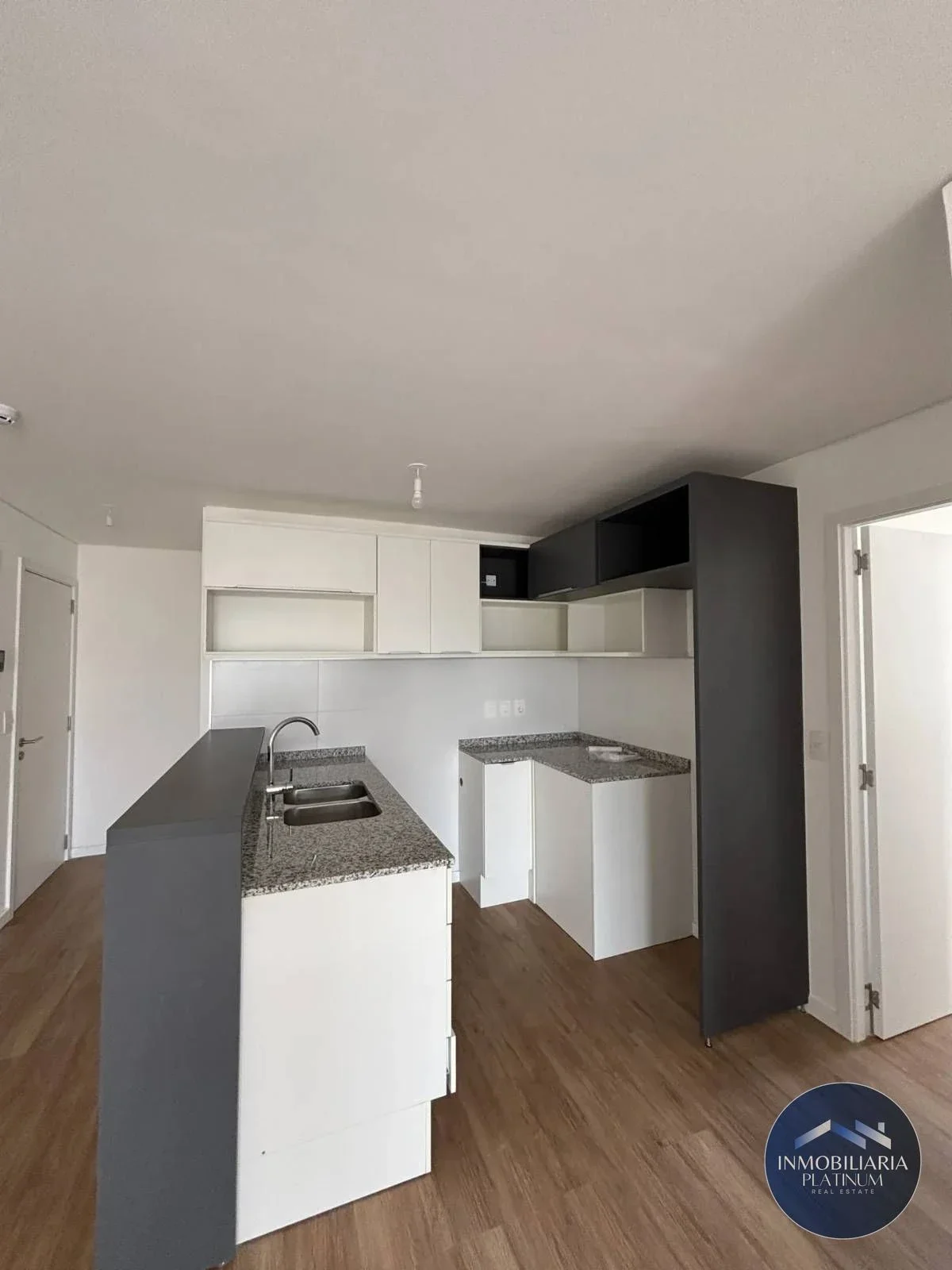 Apartamento en alquiler c/ cochera en Cordón - Imagen 3