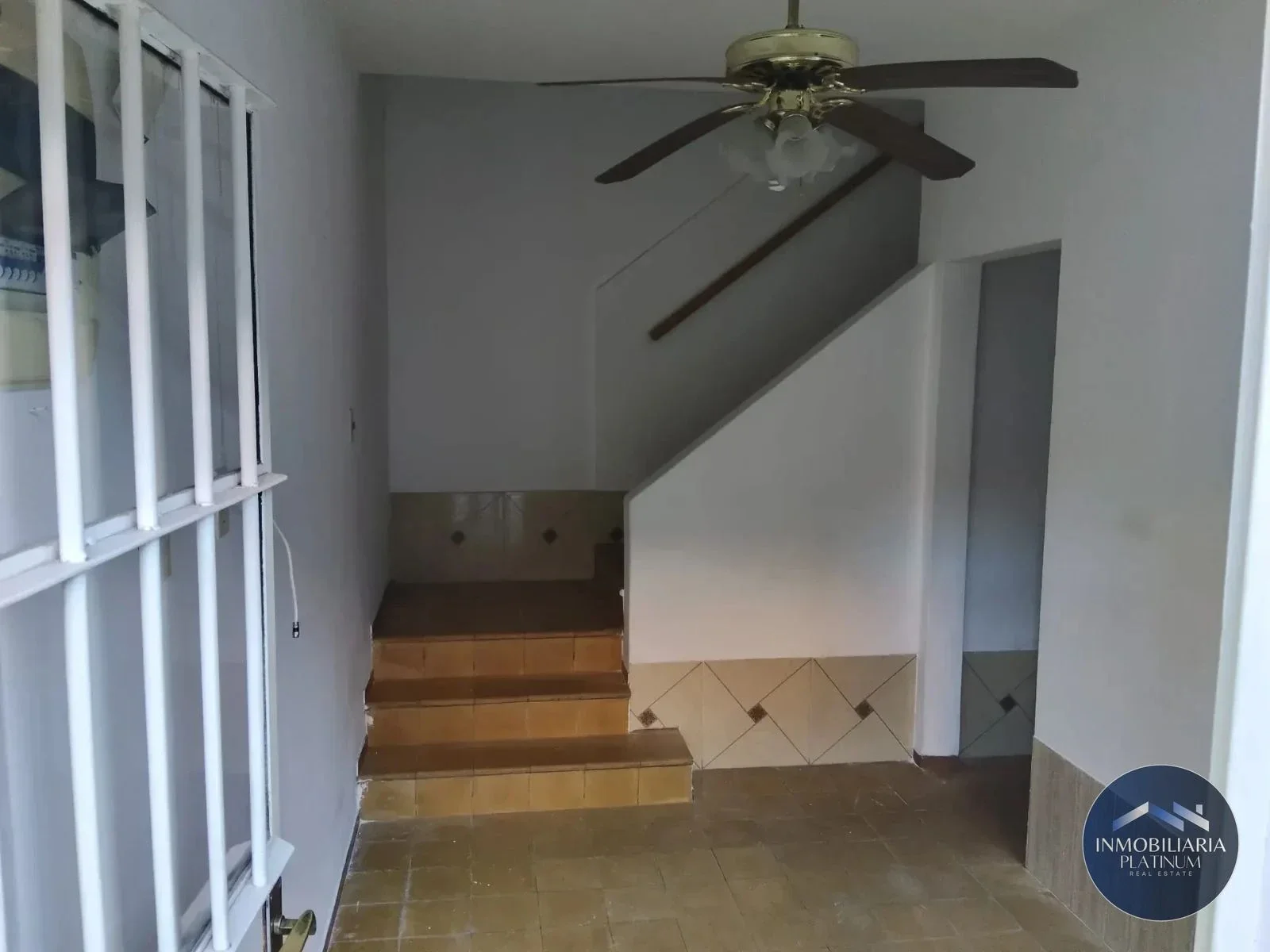 Apartamento 2 dormitorios en alquiler c/ cochera en Parque Batlle - Imagen 2