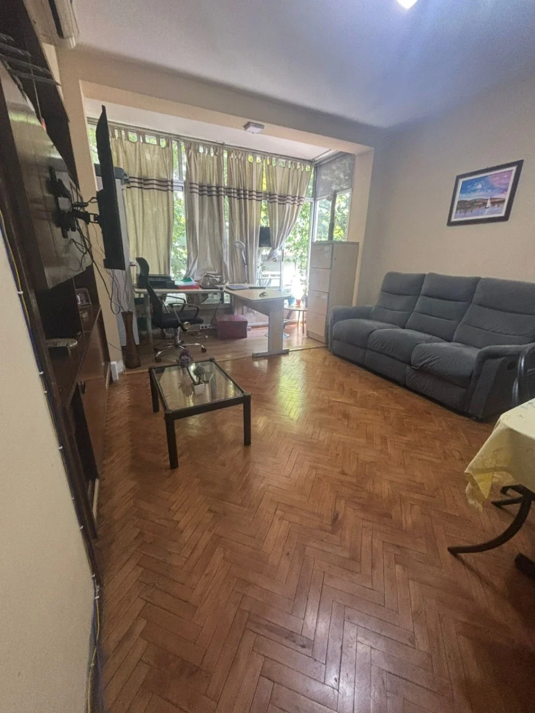 Venta apartamento 3 dormitorios con amplio balcón y cocina definida en Centro - Imagen 1