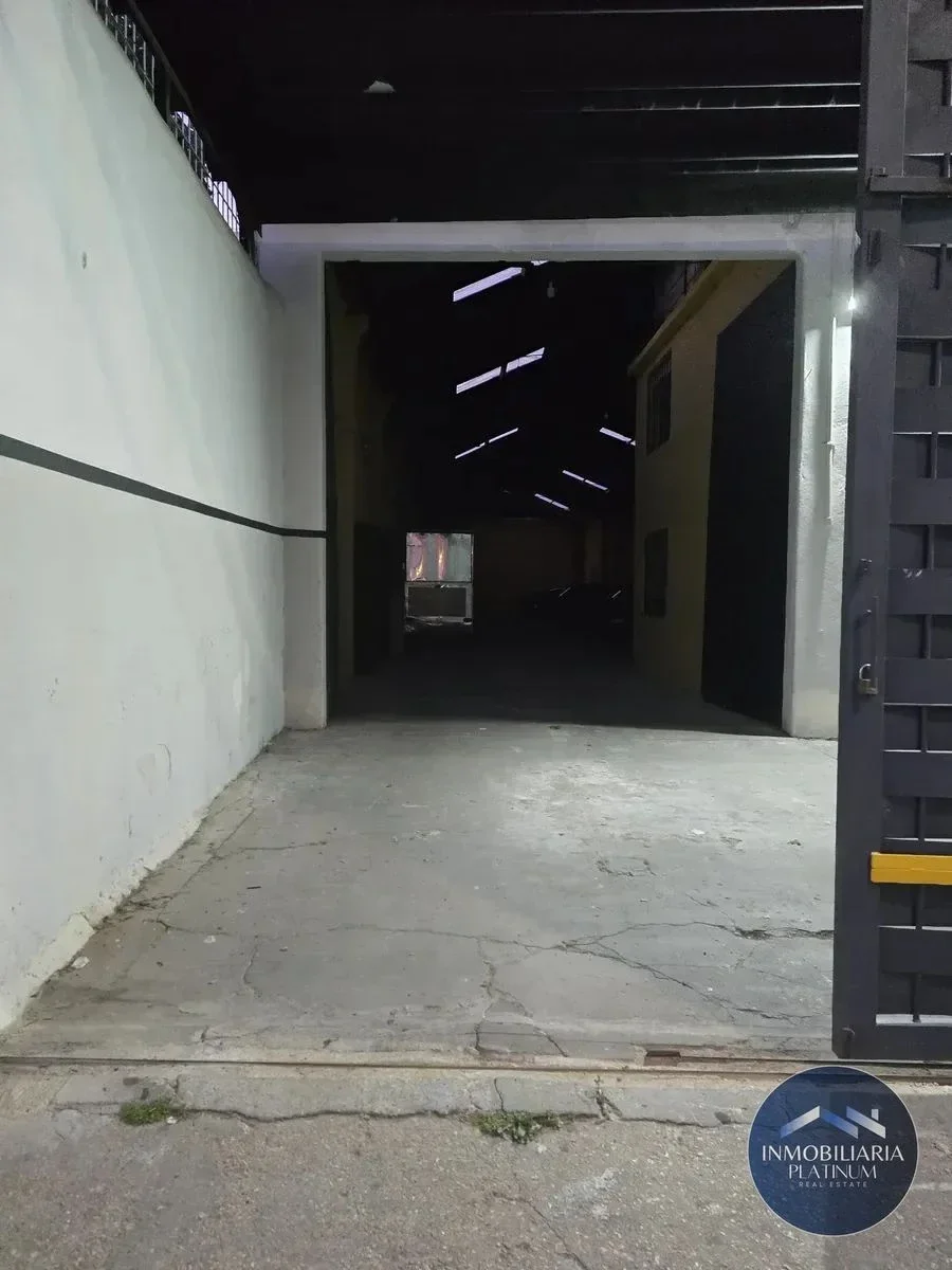Galpón en alquiler de 280m2 ubicado en Paso Molino - Imagen 2